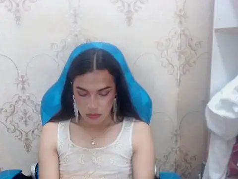 Amy_Blair__ Chat XXX in diretta