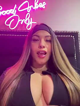 sexyyykloeen Live XXX chat