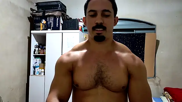 Superbigmr's Live XXX Chat