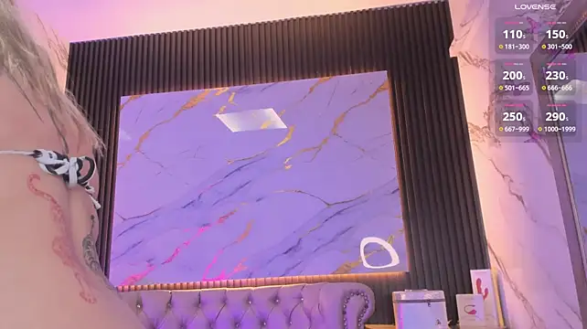 Chat +18 de MAEVE_BOOBS ao vivo