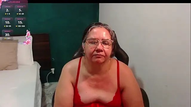 Chat +18 de scaelettdubois ao vivo