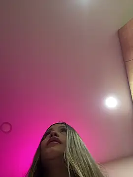 sexyyykloeen Live XXX chat
