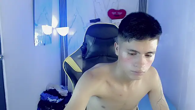 XXX chat uživo modela Ascii_one