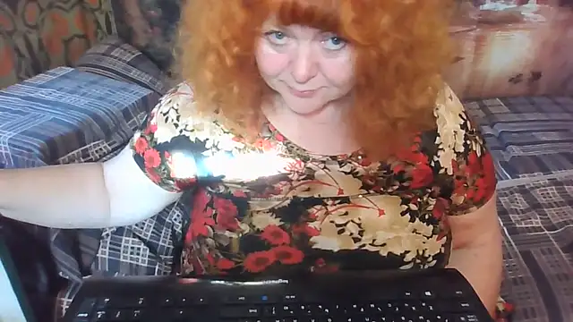 RoseRed69's Live XXX Chat