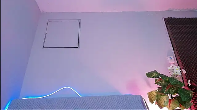 GiordanaPinooのライブXXXチャット