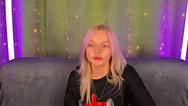 AlessaKiss: онлайн-секс-чат