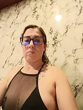 MONICA__11 Adlı Modelin Canlı XXX Sohbeti