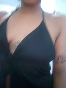 xkitty_noir Adlı Modelin Canlı XXX Sohbeti