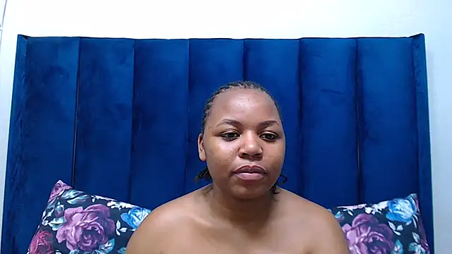HotSmallTits Chat XXX in diretta