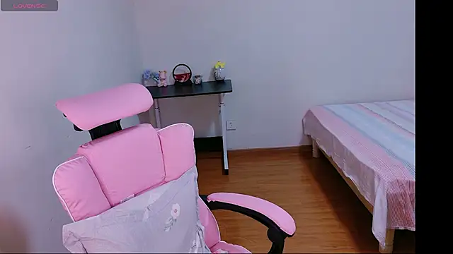 u8u8u Chat XXX live