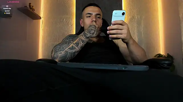 SalvatoreDmore Live XXX-Chat