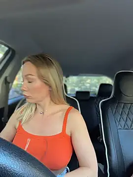 XXX chat uživo modela LavenderHot