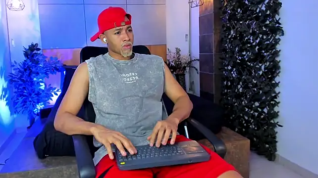 B_Wildn Live XXX chat