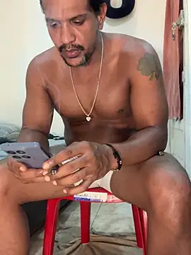 צ'אט XXX בשידור חי של bigdick211292