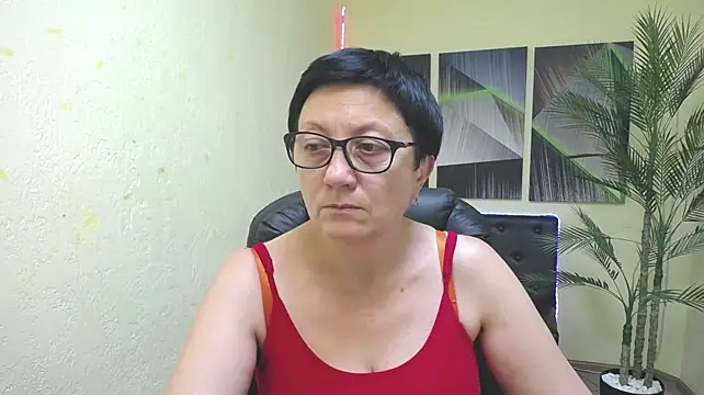 EmilyL0ve 现场XXX聊天
