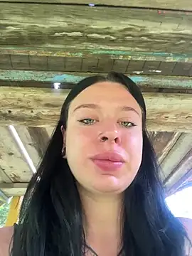AlishaOfThorns live XXX chat