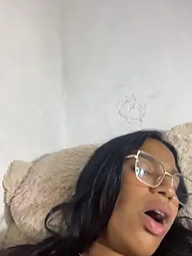 FlorSalvaje_ élő XXX-chatje