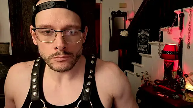MasterDaddyCool – Live XXX-chat