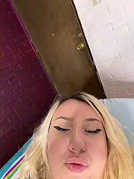 NibiruNairobi69's Live XXX Chat