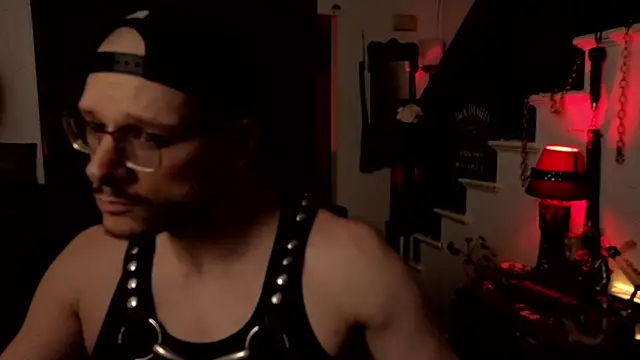 Czat XXX na żywo – MasterDaddyCool