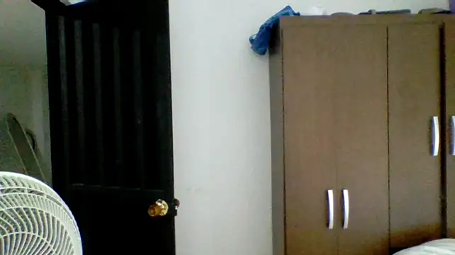 Kenner_fox77 Live XXX-Chat