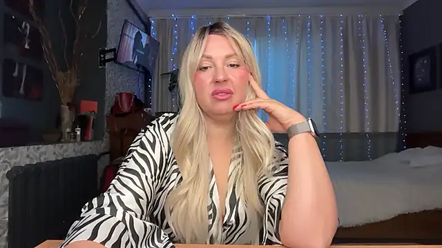 CherryFlamme live XXX chat