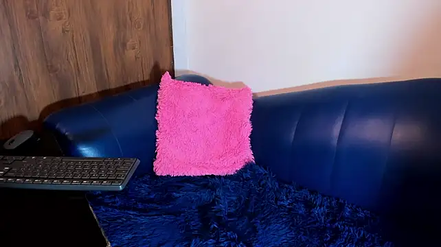 Онлайн чат XXX kavencastro