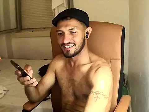 Show modela Stenio90 na web-kameri