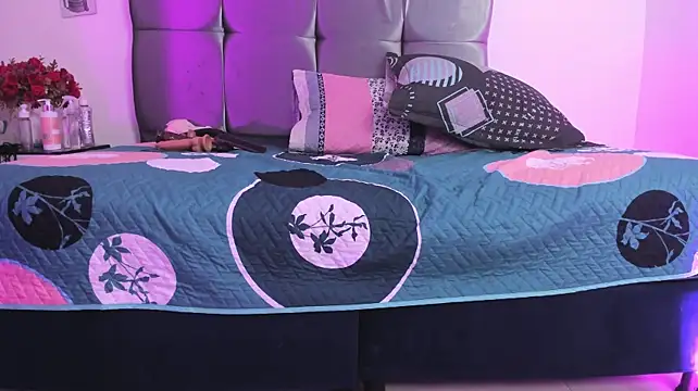 Karol_wish élő XXX-chatje