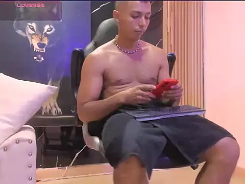 TitoBell Live XXX Chat