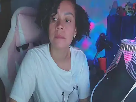 دردشة shayna_cute الجنسية المباشرة