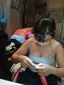 Hiha-nn Chat XXX in diretta