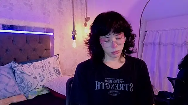 Chat +18 de pixy_20 ao vivo