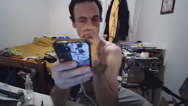 JohnnyMoves Live XXX-chat