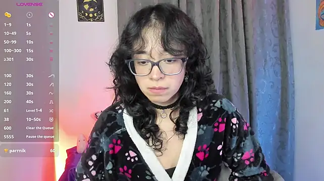 Chat +18 de indra_cam ao vivo
