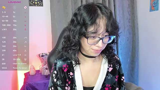 Chat +18 de indra_cam ao vivo