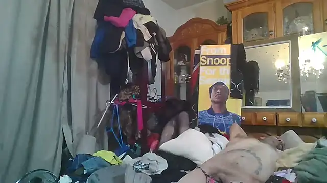 Chat +18 de slinginbigD ao vivo