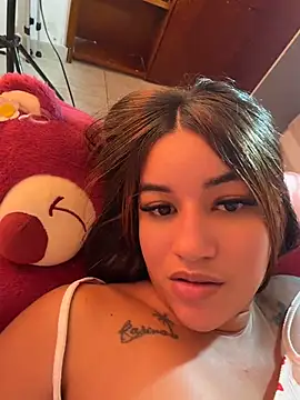 Little_Gaby_ Adlı Modelin Canlı XXX Sohbeti