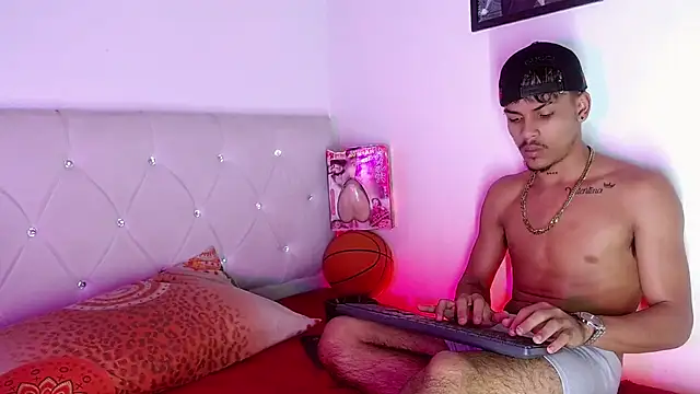 Angel_foxc13 即時 XXX 聊天