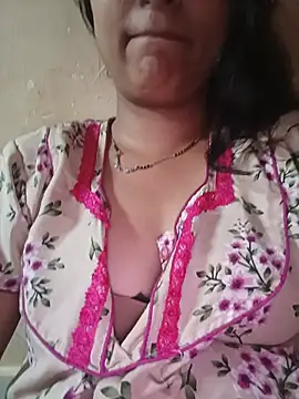Nidhi108xxx's Live XXX Chat