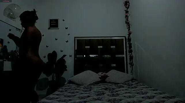 XXX chat uživo modela kendall-ewers