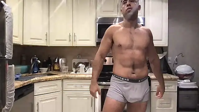 Chat XXX en directo de BigGuyMuscle