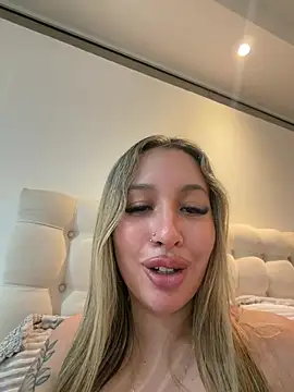 Mialunaxx Chat XXX in diretta