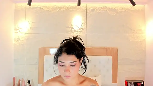 Chat XXX ao vivo de NINAMARTINS