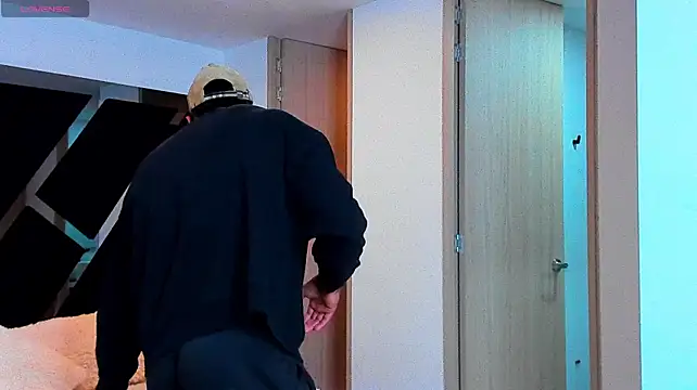 Онлайн чат XXX Raytorres