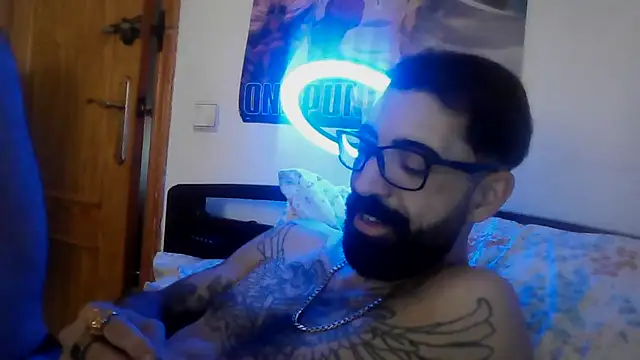 MorenodickStrong: απευθείας συνομιλία ΧΧΧ