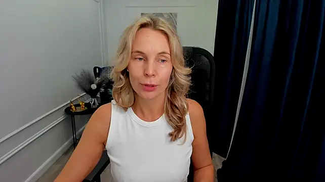 Sinty_Devis Chat XXX in diretta