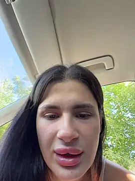 MiraReach Chat XXX live