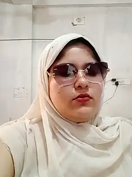 Nusrat-N Live XXX-chat