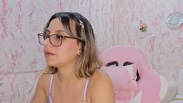 Yuri_Aoki élő XXX-chatje